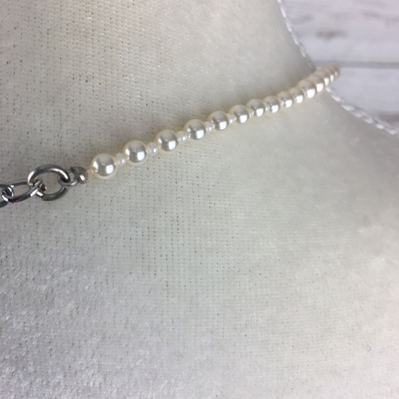 Swarovski Pearl Necklace - Picture 6 of 8
